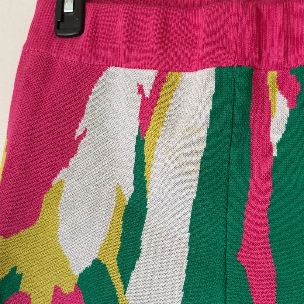 Colorful Abstract Knit Shorts - Picture 2 of 6